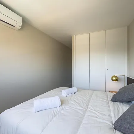 Апартаменты Parque 1-6c Magnificent 4 Bedrooms With Parking