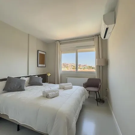 Apartment Parque 16c Magnificent 4 Bedroom Apartm Marbella