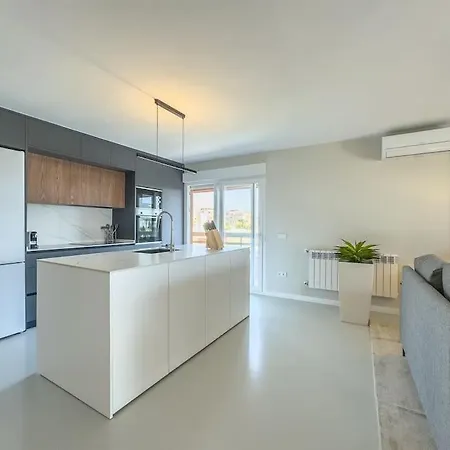 Apartment Parque 16c Magnificent 4 Bedroom Apartm