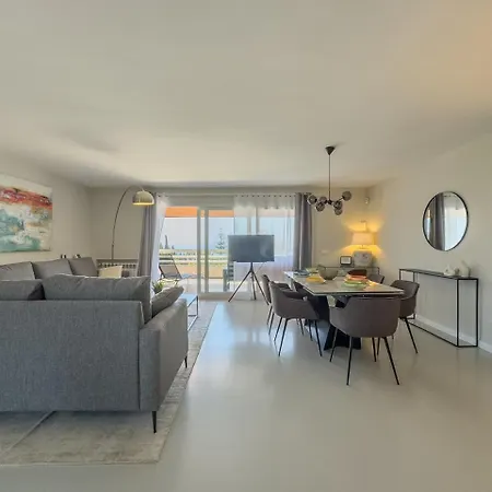 Parque 1-6c Magnificent 4 Bedrooms With Parking Appartamento *