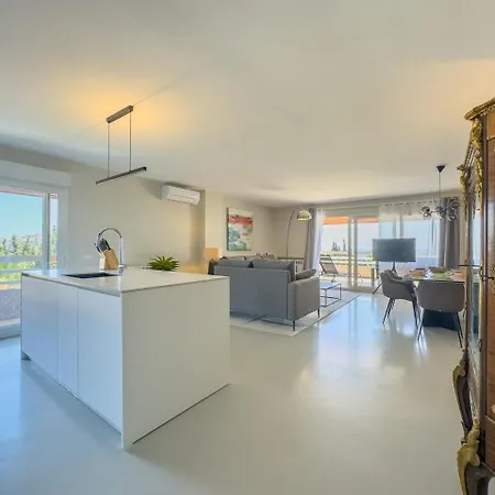公寓 Parque 1-6c Magnificent 4 Bedrooms With Parking