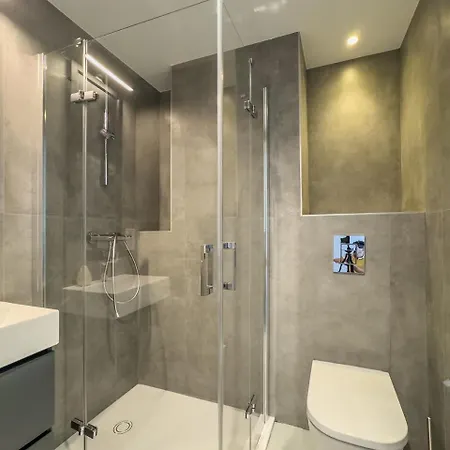 公寓 Parque 1-6c Magnificent 4 Bedrooms With Parking 马尔韦利亚