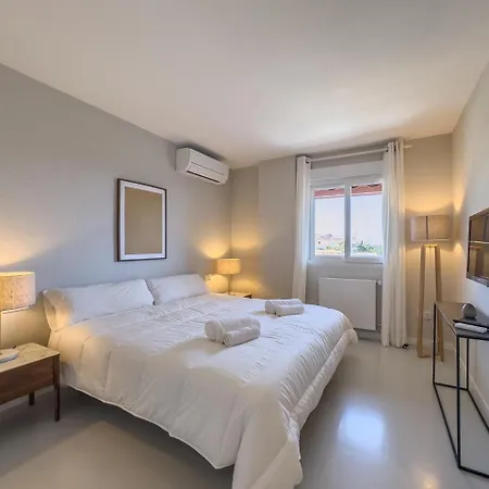 Parque 1-6c Magnificent 4 Bedrooms With Parking Marbella