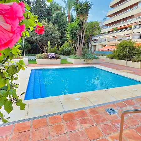 Parque 1-6c Magnificent 4 Bedrooms With Parking Marbella