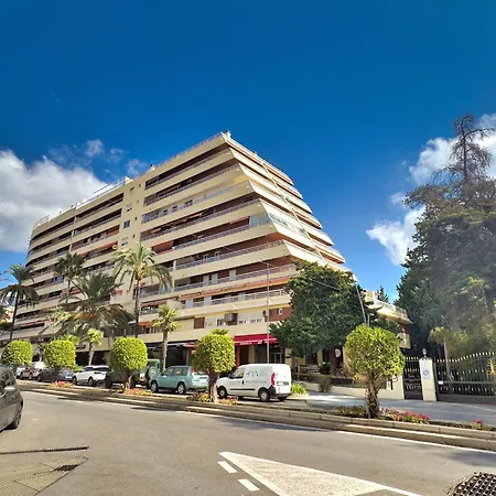 Parque 1-6c Magnificent 4 Bedrooms With Parking Marbella