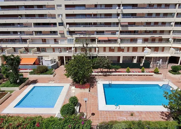 Apartament Parque 1-6c Magnificent 4 Bedrooms With Parking Marbella
