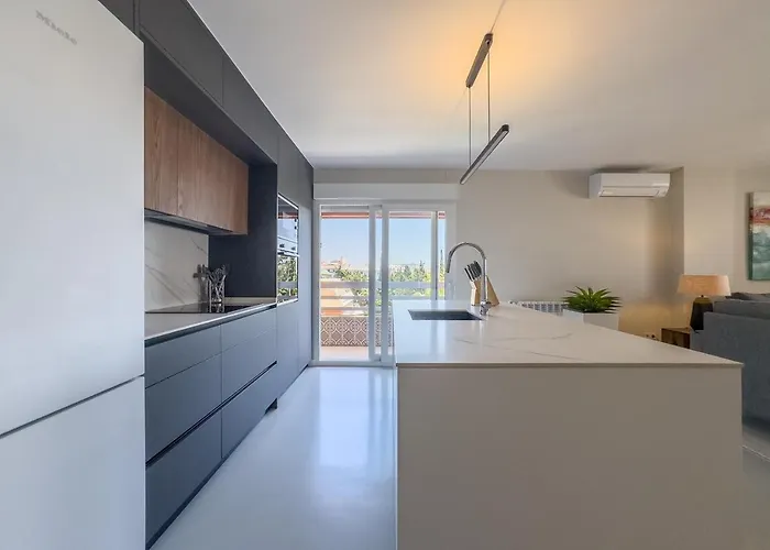 Parque 1-6c Magnificent 4 Bedrooms With Parking