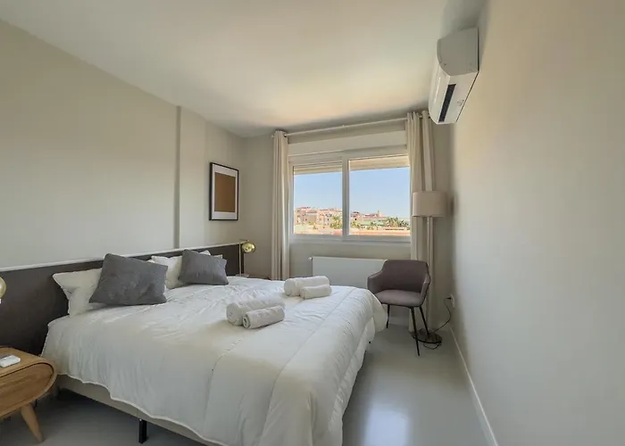 Parque 1-6c Magnificent 4 Bedrooms With Parking Apartament Marbella