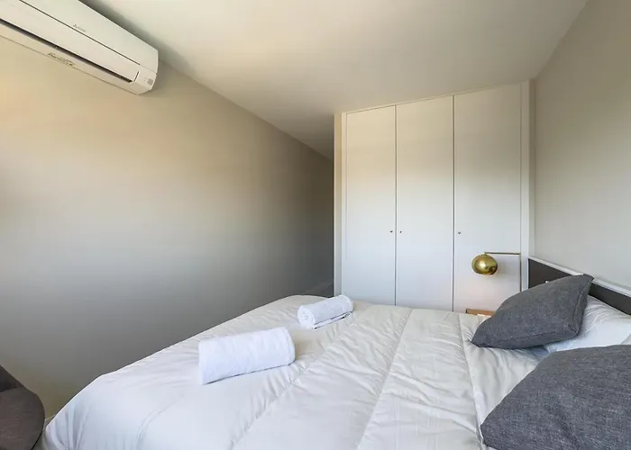 Apartament Parque 1-6c Magnificent 4 Bedrooms With Parking