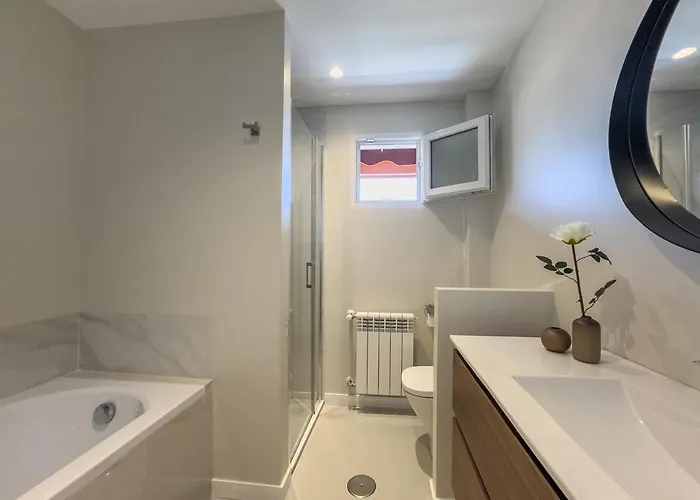 Apartament Parque 1-6c Magnificent 4 Bedrooms With Parking *