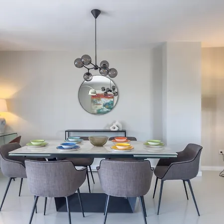 Parque 1-6c Magnificent 4 Bedrooms With Parking * Μαρμπέλλα