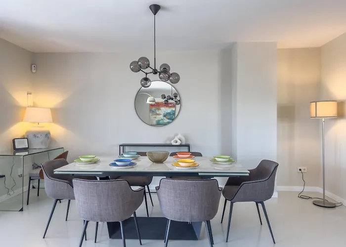 Parque 1-6c Magnificent 4 Bedrooms With Parking * Μαρμπέλλα